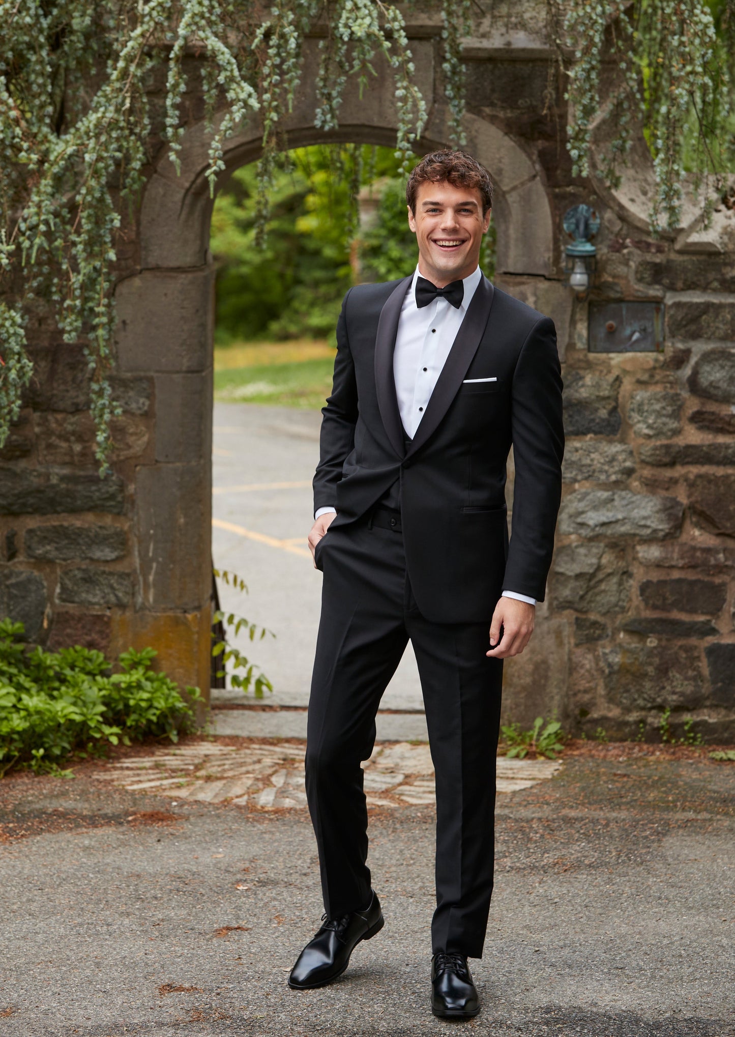 Couture 1910 Black Miles Tuxedo