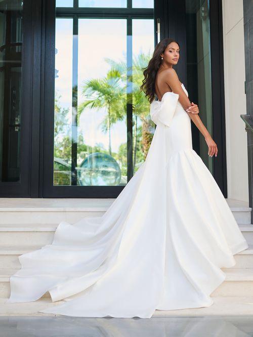 The Best Dress Styles for Every Body Type