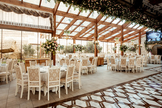 Indoor vs. Outdoor Weddings: Weighing the Pros and Cons